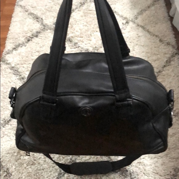 lululemon athletica Handbags - LULU BAG!